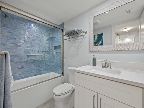 Family Friendly Complex in Sanibel Located on the Beach